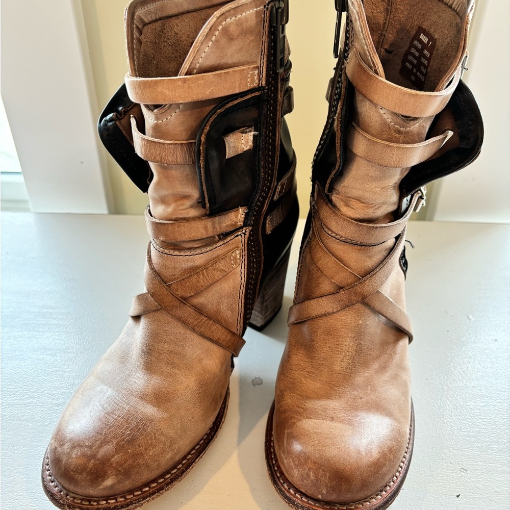 Ladies Size 7, Barely Worn, Multicolor - image 1